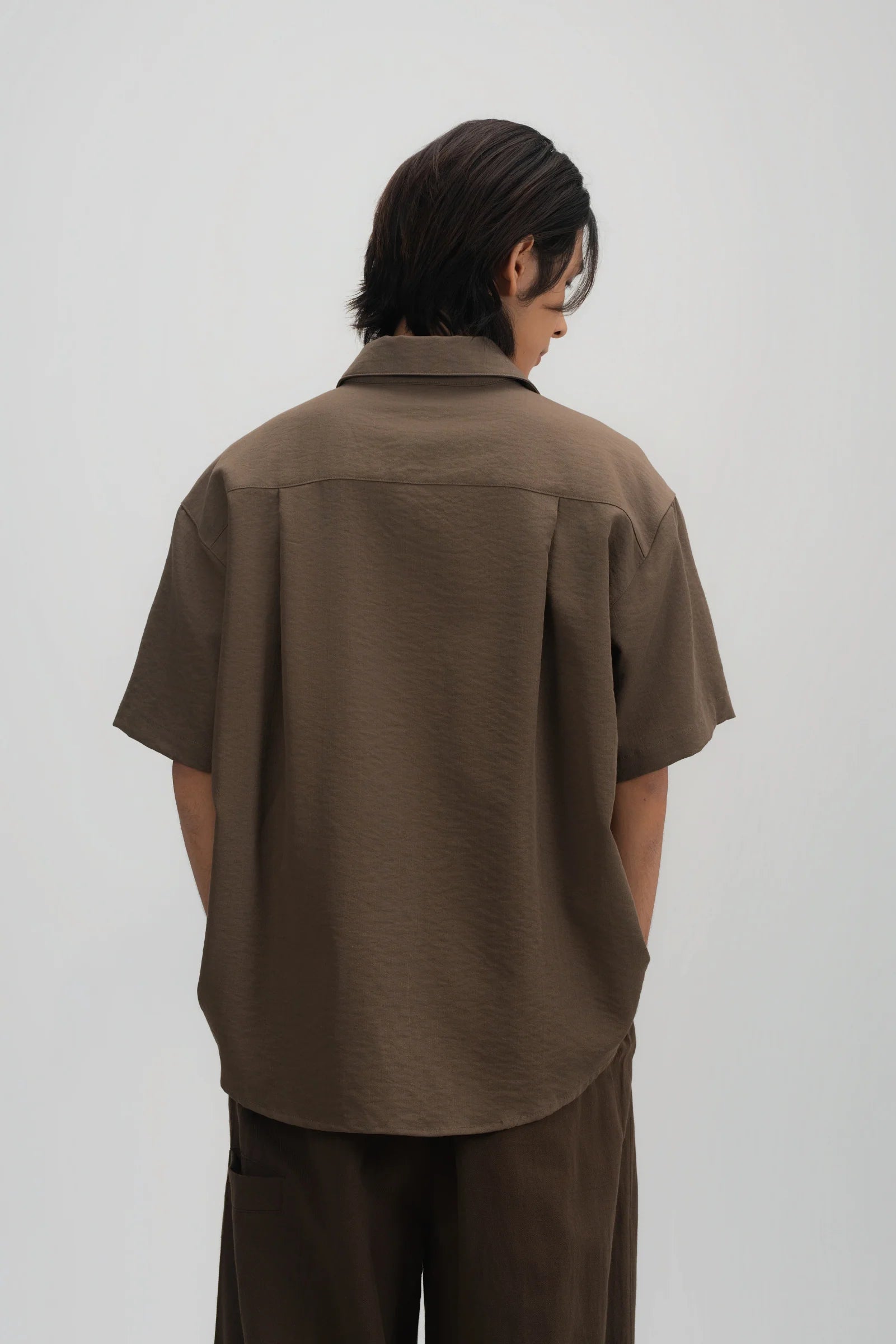 Gender Neutral Drape Neck Short-Sleeve Shirt (Tea) - BEV C multi label store