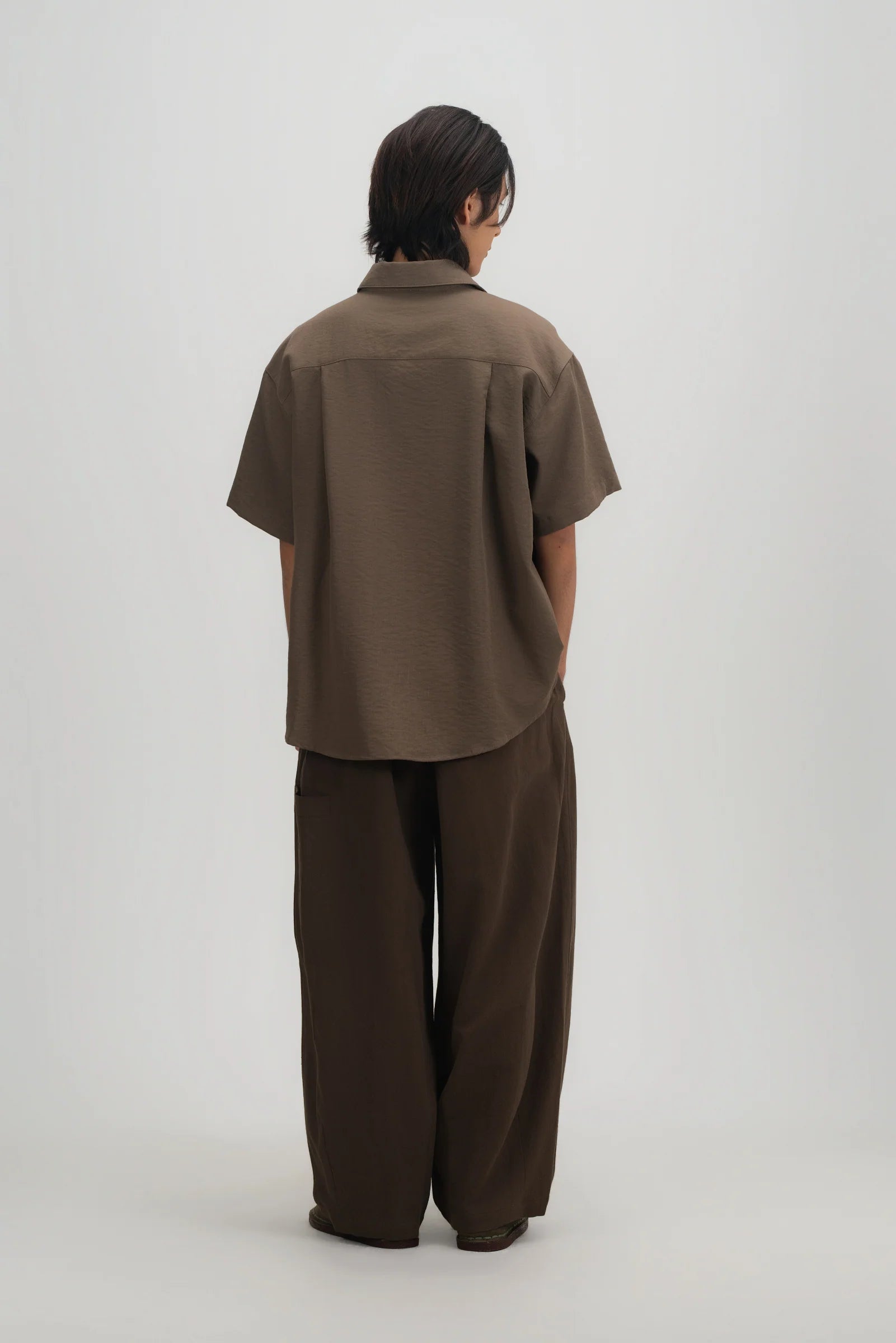 Gender Neutral Drape Neck Short-Sleeve Shirt (Tea) - BEV C multi label store