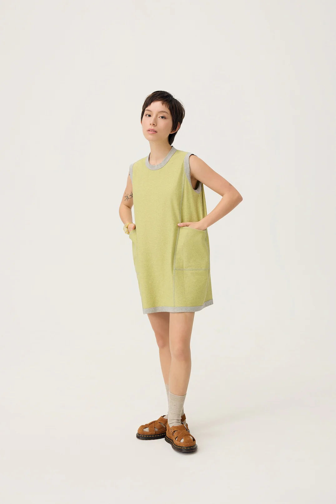 COCOON JERSEY REVERSIBLE DRESS IN ZINC GREY & LEMON FIZZ - BEV C multi label store