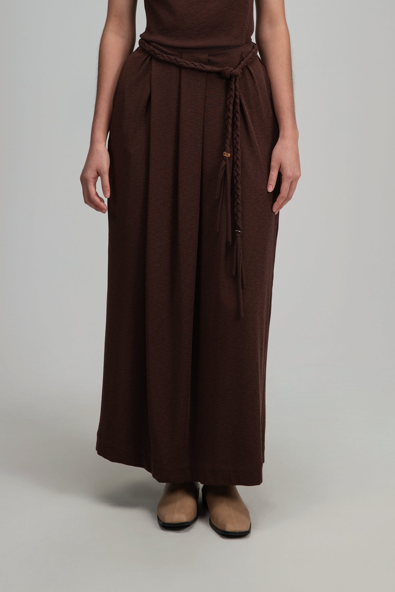 Snow Knit Pleated Cocoon Skirt w/ Braided Belt (Brown) - BEV C multi label store