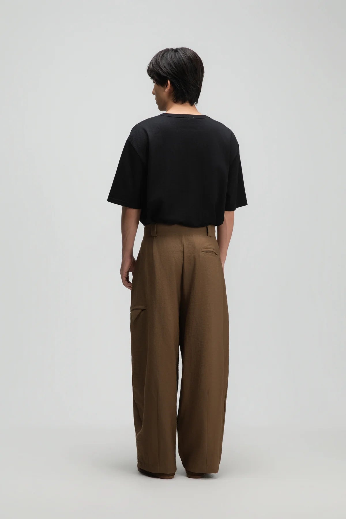 Gender Neutral Thin Boxy Tee (Textured Black) - BEV C multi label store