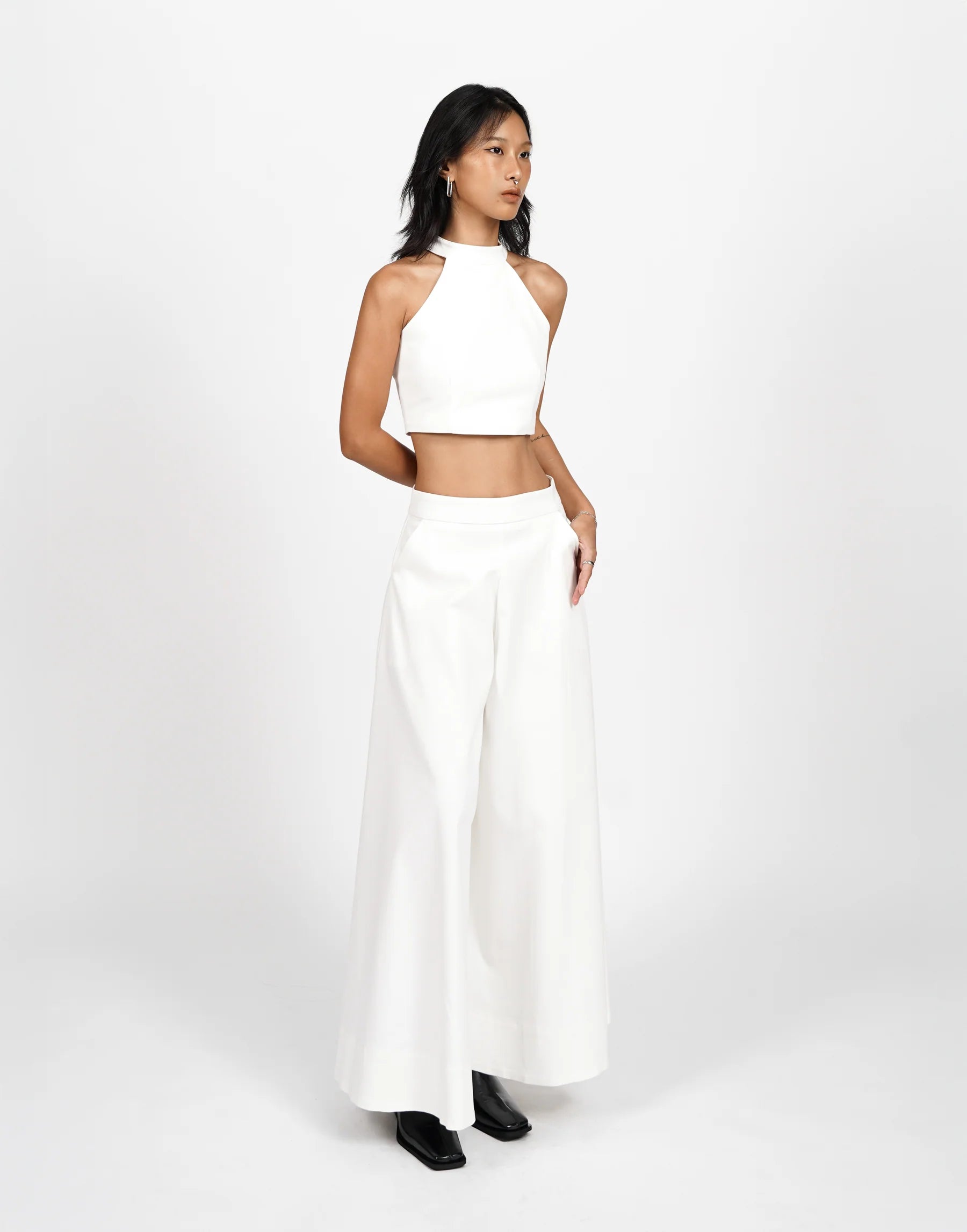 Wide Flare Trousers (White) - BEV C multi label store