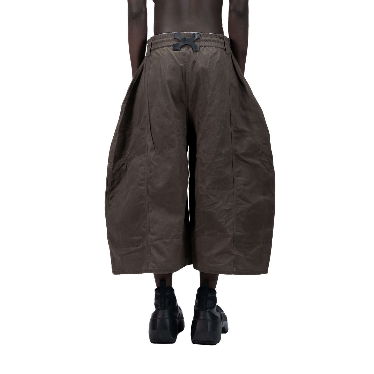 SPLIT CURVE JORTS - BROWN - BEV C multi label store